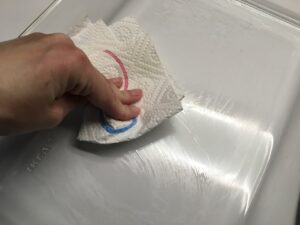 Recette cannellonis aux légumes et aux lardons -Graisser un plat pouvant aller au four. Disposer quelques cuillerées de la préparation sur les pâtes et les rouler dans le plat. Napper de crème liquide et de gruyère.