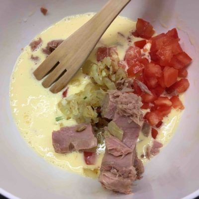 Recette-quichettes-au-thon-tomates-et-parmesan