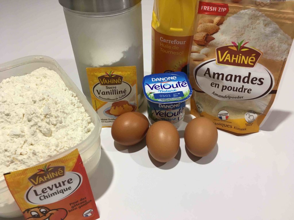 Recette-gateau-au-yaourt-amande-vanille