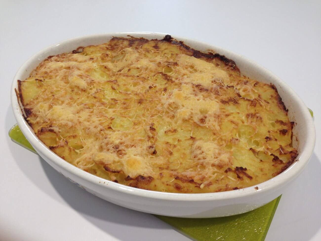 Parmentier de pommes de terre au confit de canard