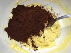 Recette-buche-meringuee-chocolat-praline