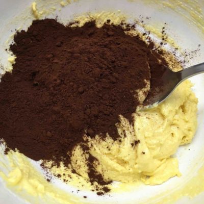 Recette-buche-meringuee-chocolat-praline