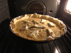 Recette quiche au fromage de brebis et aux herbes -Enfourner 25 minutes à 210°C
