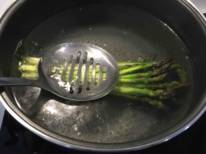 Recette-tagliatelles-aux-pointes-d-asperges
