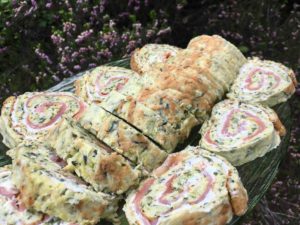 Recette-roule-de-courgettes-au-fromage-et-au-saumon-fume