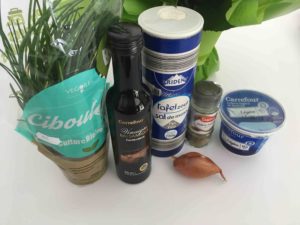 Recette-sauce-aperitif-a-la-creme-fraiche-et-a-la-ciboulette