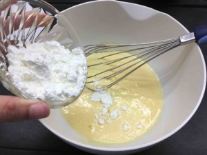 Recette gâteau à la crème pâtissière et à la rhubarbe