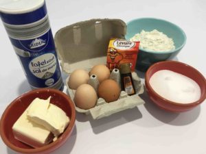 Recette-gateau-a-la-creme-patissiere-et-a-la-rhubarbe