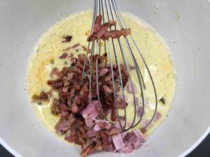 Recette-quiche-au-bouquet-garni-lardons-et-jambon