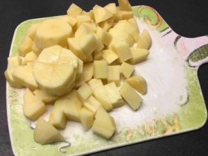 Recette-salade-de-pommes-de-terre-et-de-saumon