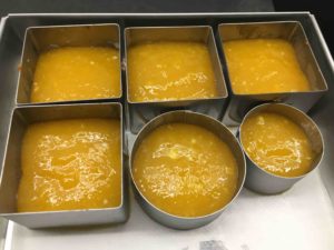 Recette-entremet-poire-mangue-craquant au speculoos