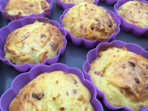 Recette-minis-cakes-aux-lardons-et-au-chevre