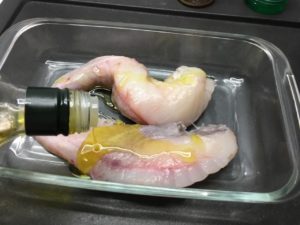 Recette rôti de lotte au lard et beurre de thym