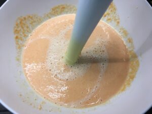 Recette flan de carottes -Mixer le tout ensemble.
