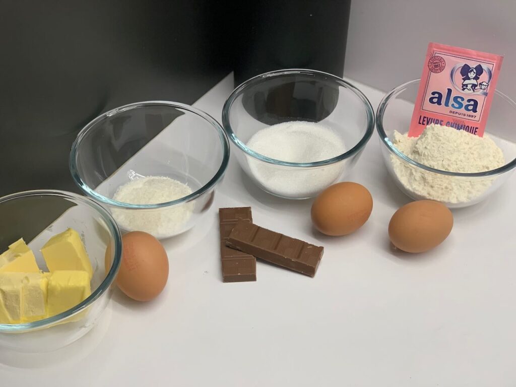 Recette madeleines au chocolat et noix de coco - Préparer les ingrédients nécessaires à la préparation de votre recette.