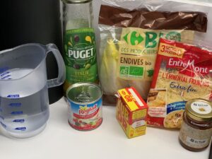 Velouté d'endives au miel -Préparer tous les ingrédients nécessaires à la réalisation de cette recette.