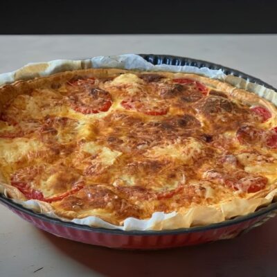 Recette quiche à la tomate, au jambon et au chèvre