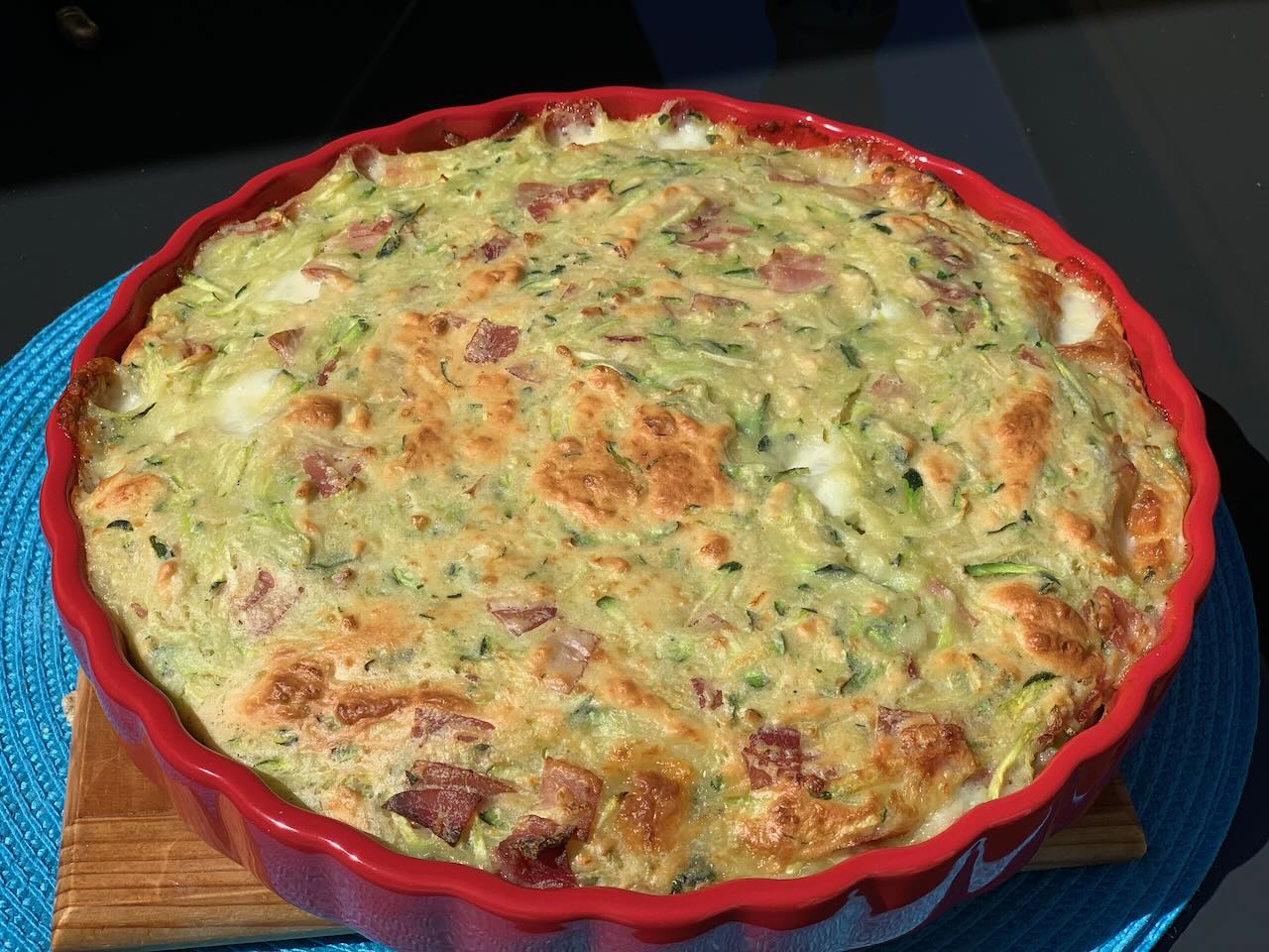 Quiche aux courgettes, fromage et jambon